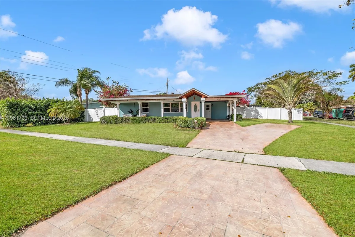 6140 NW 19th Ct, Margate FL 33063