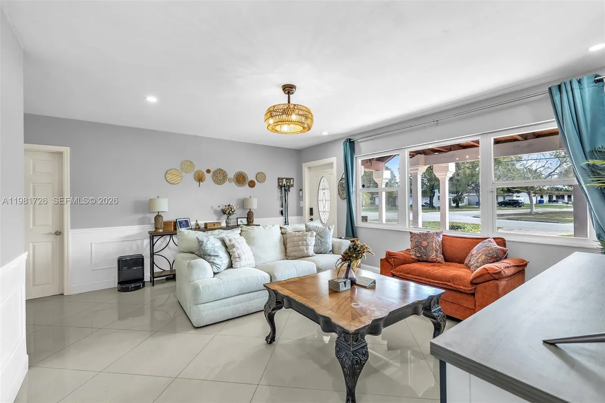 6140 NW 19th Ct, Margate FL 33063