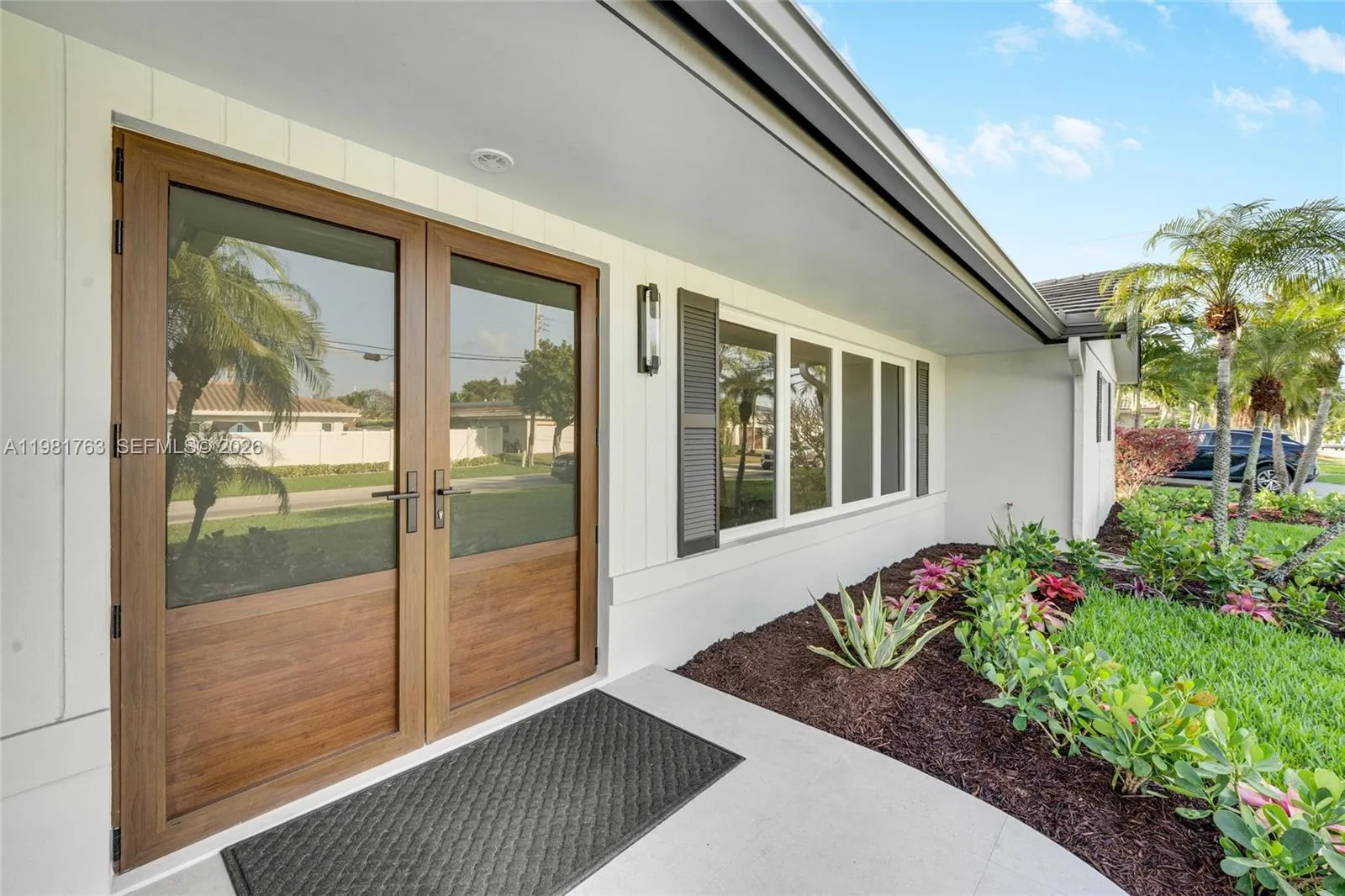 4460 NE 25th Ave, Lighthouse Point FL 33064