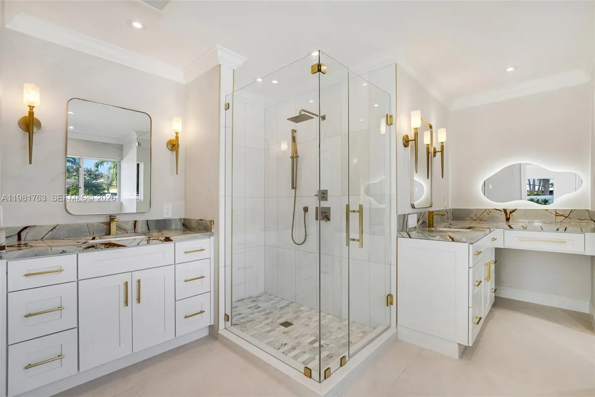 4460 NE 25th Ave, Lighthouse Point FL 33064