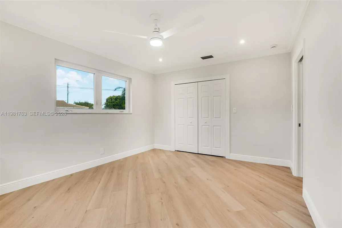 4460 NE 25th Ave, Lighthouse Point FL 33064