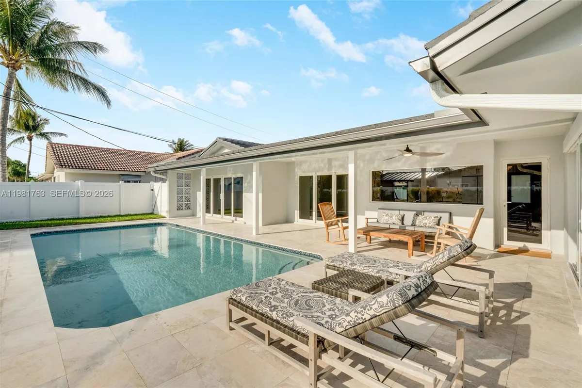 4460 NE 25th Ave, Lighthouse Point FL 33064