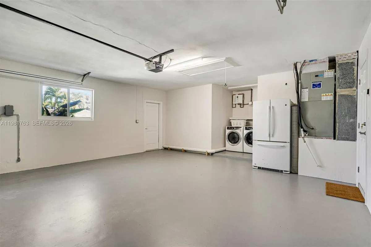 4460 NE 25th Ave, Lighthouse Point FL 33064