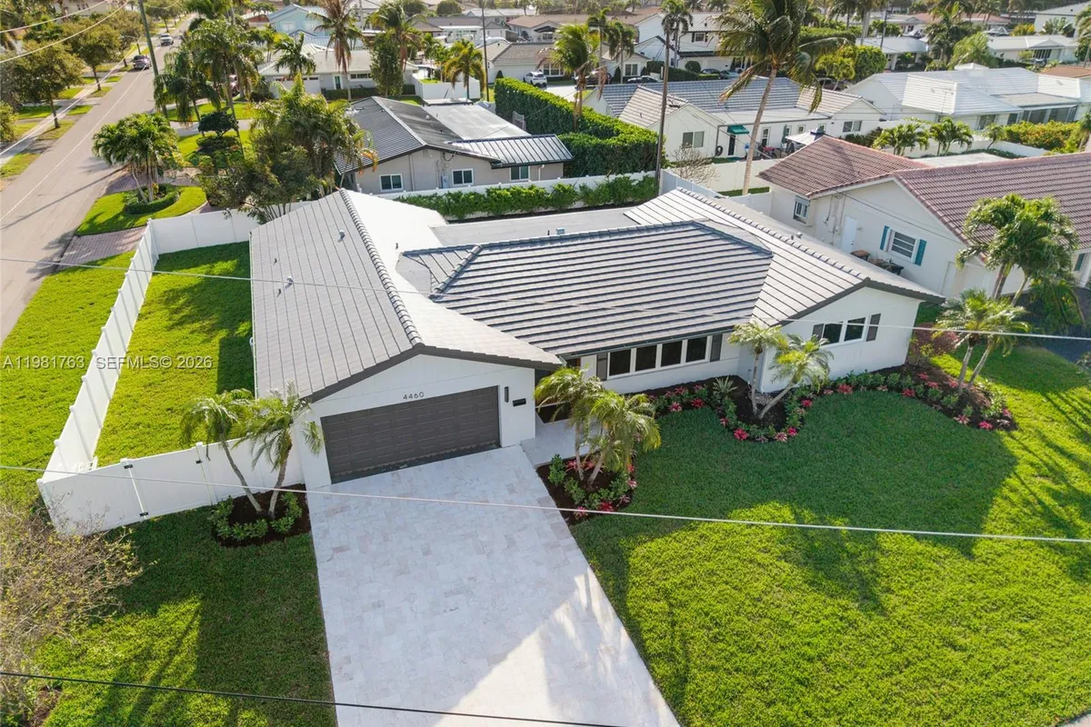 4460 NE 25th Ave, Lighthouse Point FL 33064