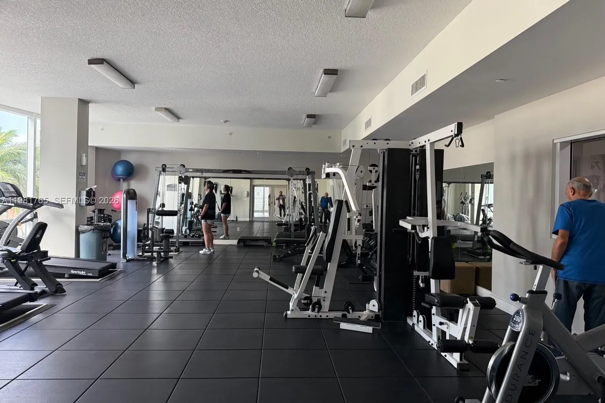 601 NE 23rd St # 605, Miami FL 33137