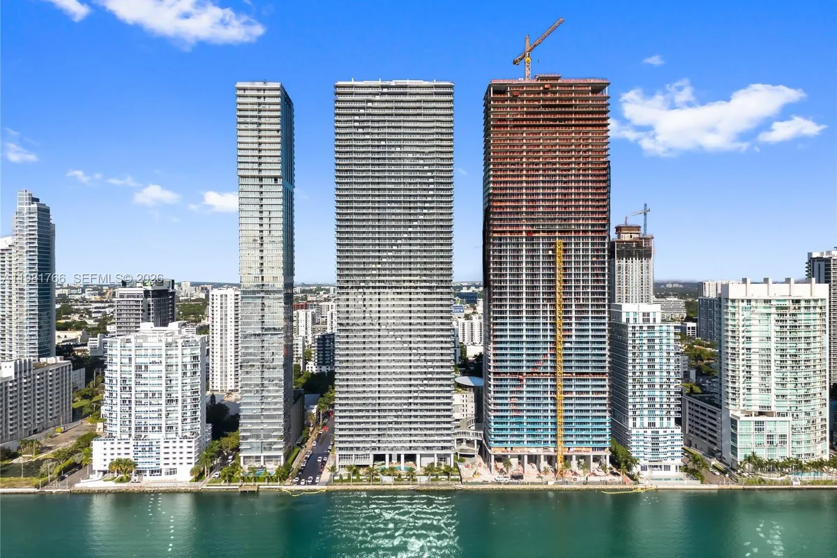 700 NE 24th ST # 2402, Miami FL 33137