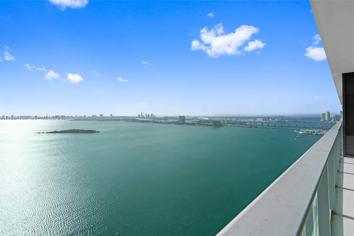 700 NE 24th ST # 2402, Miami FL 33137