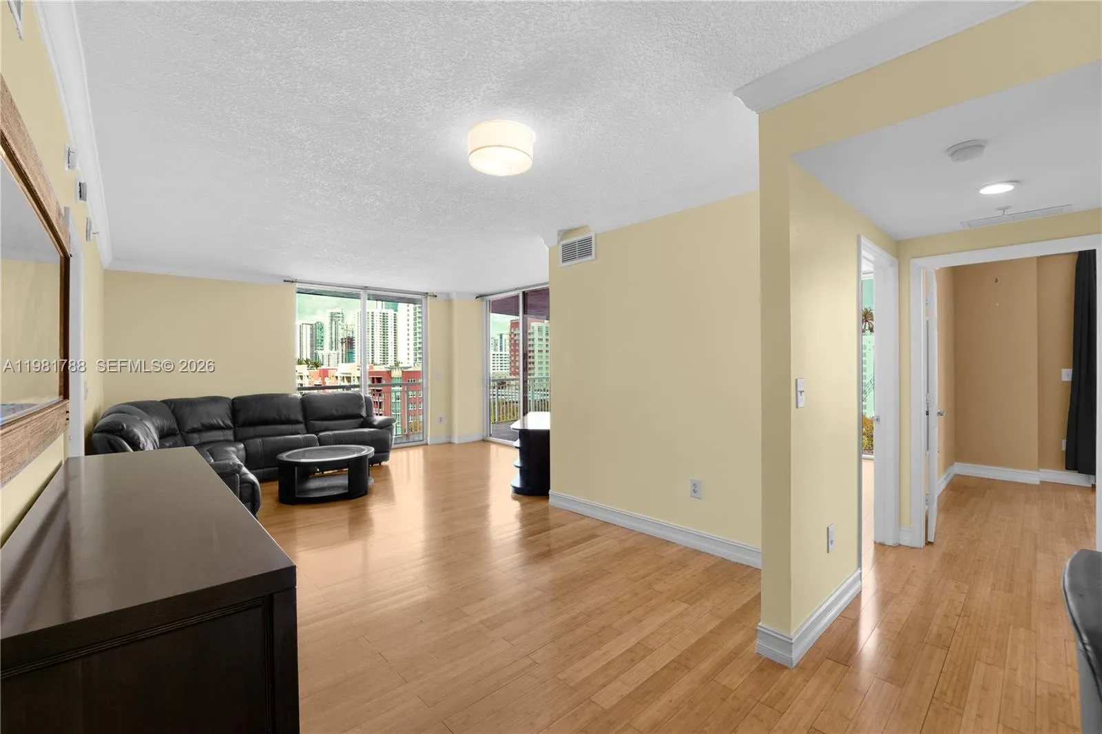 275 NE 18th St # 808, Miami FL 33132