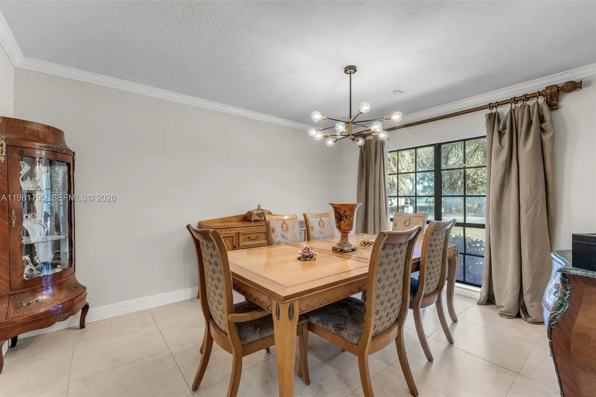 16564 SW 153rd Ct, Miami FL 33187