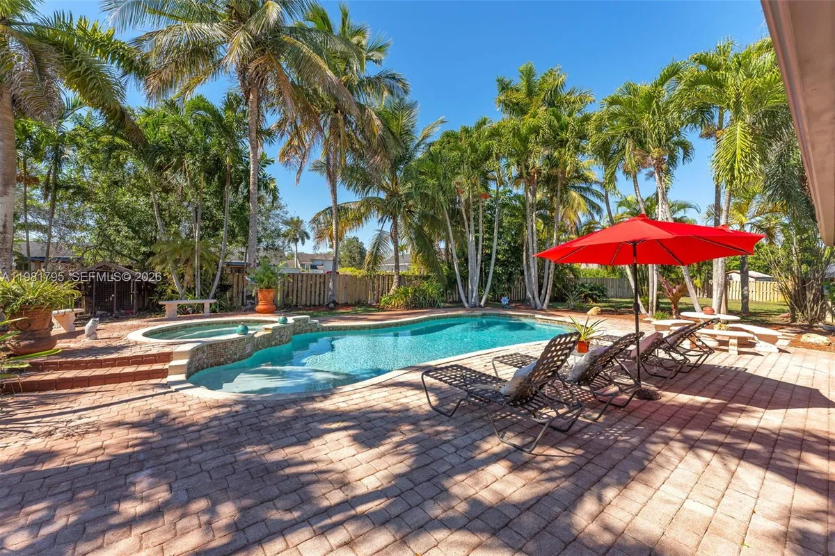 16564 SW 153rd Ct, Miami FL 33187