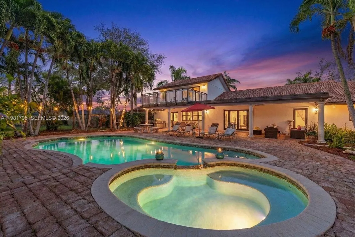 16564 SW 153rd Ct, Miami FL 33187