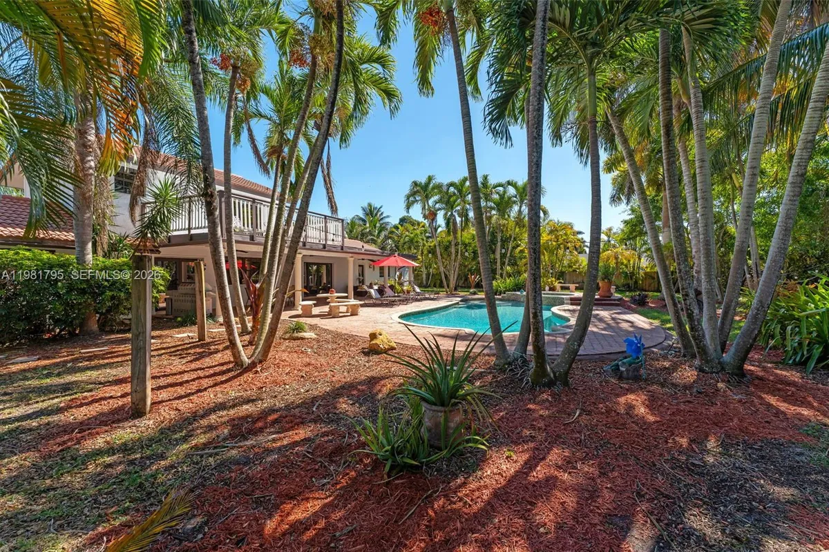 16564 SW 153rd Ct, Miami FL 33187