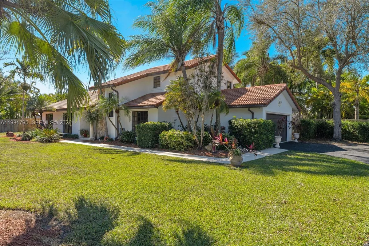 16564 SW 153rd Ct, Miami FL 33187