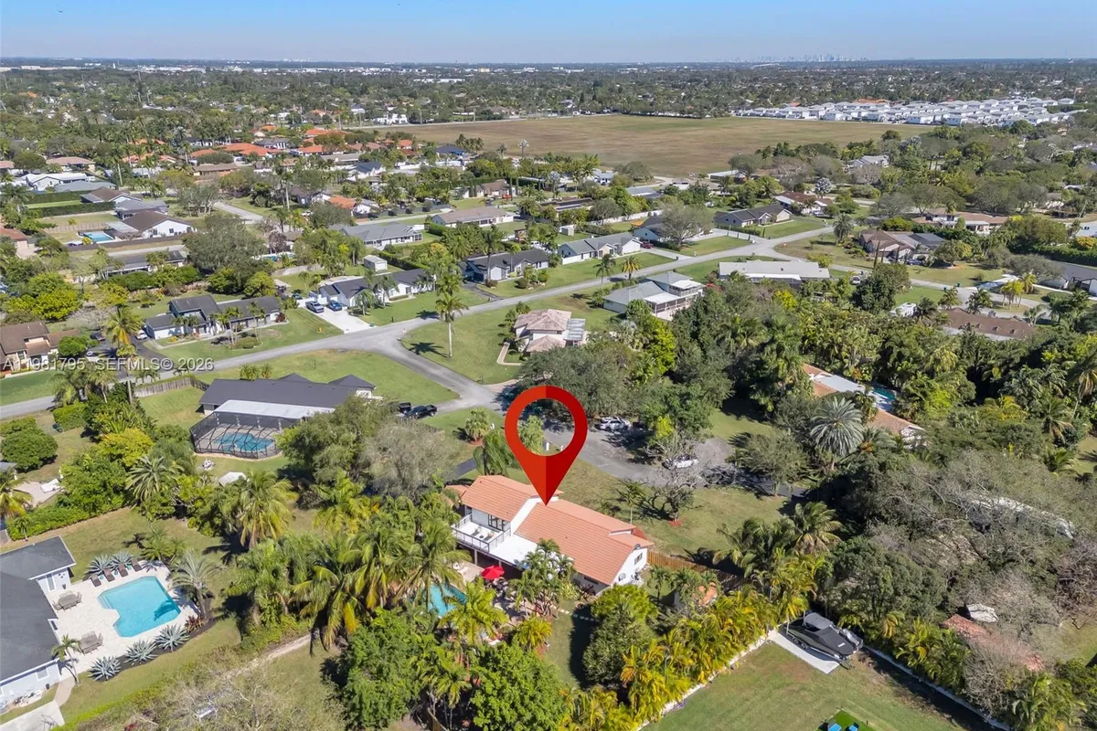 16564 SW 153rd Ct, Miami FL 33187