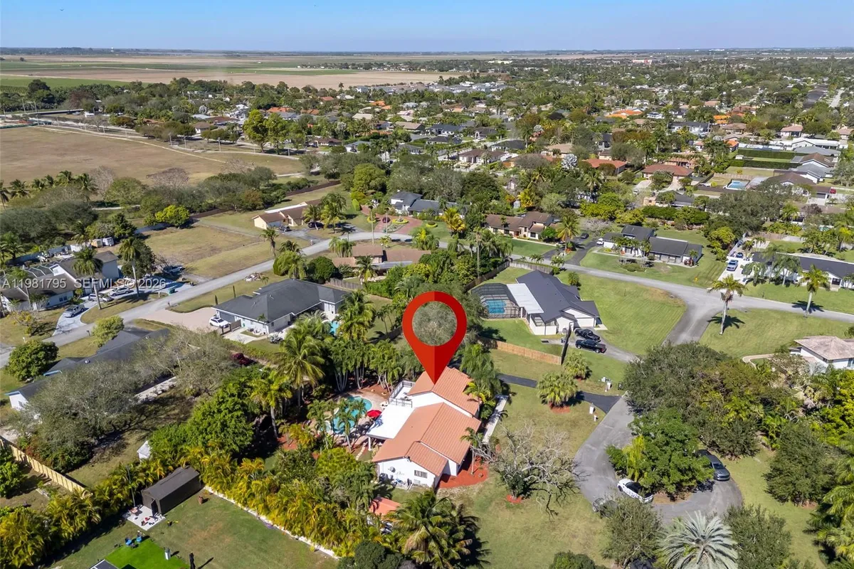 16564 SW 153rd Ct, Miami FL 33187