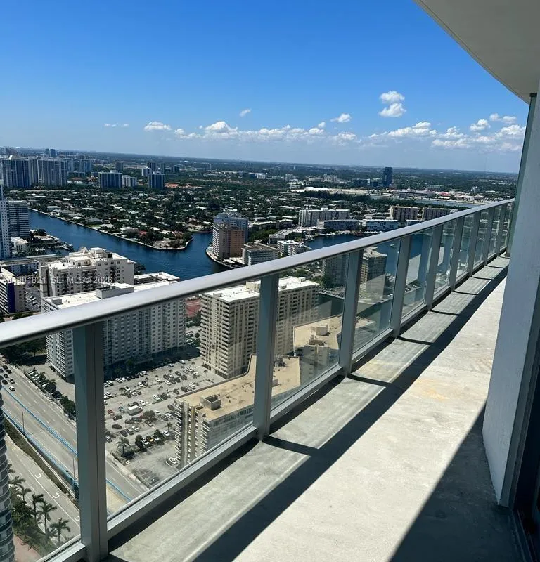 4111 S Ocean Dr, Hollywood FL 33019