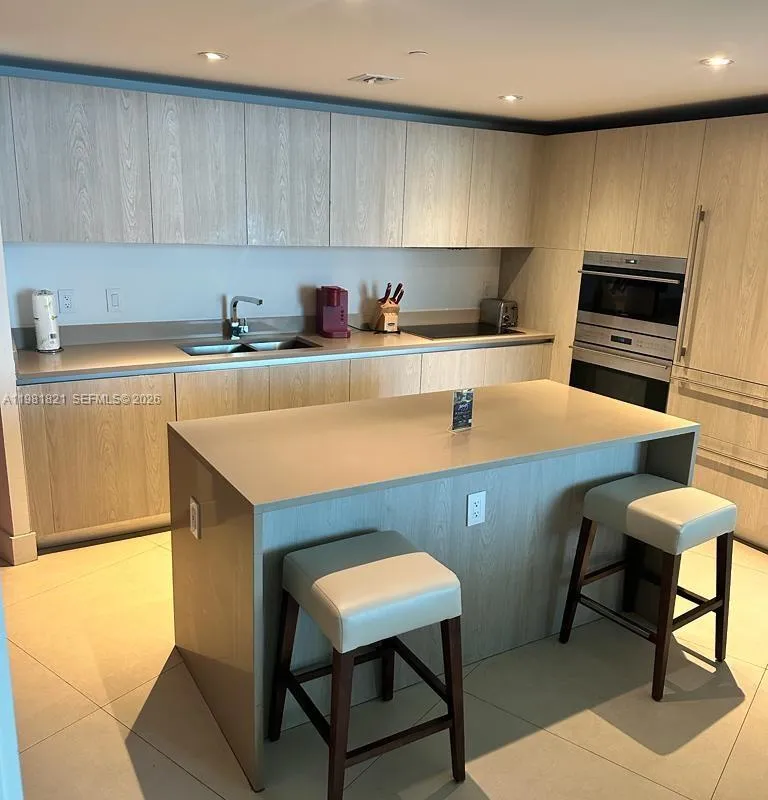 4111 S Ocean Dr, Hollywood FL 33019