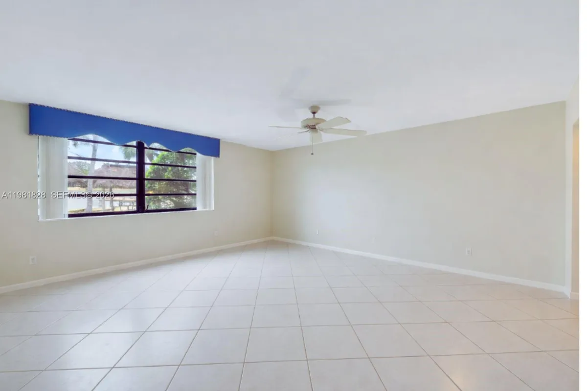 1101 Colony Point Cir # 101, Pembroke Pines FL 33026