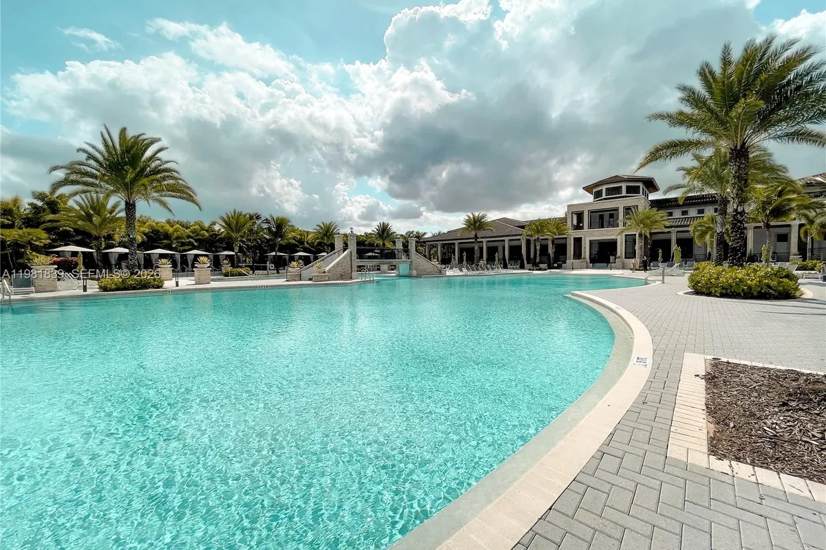 8031 NW 104th Ave # 5, Doral FL 33178