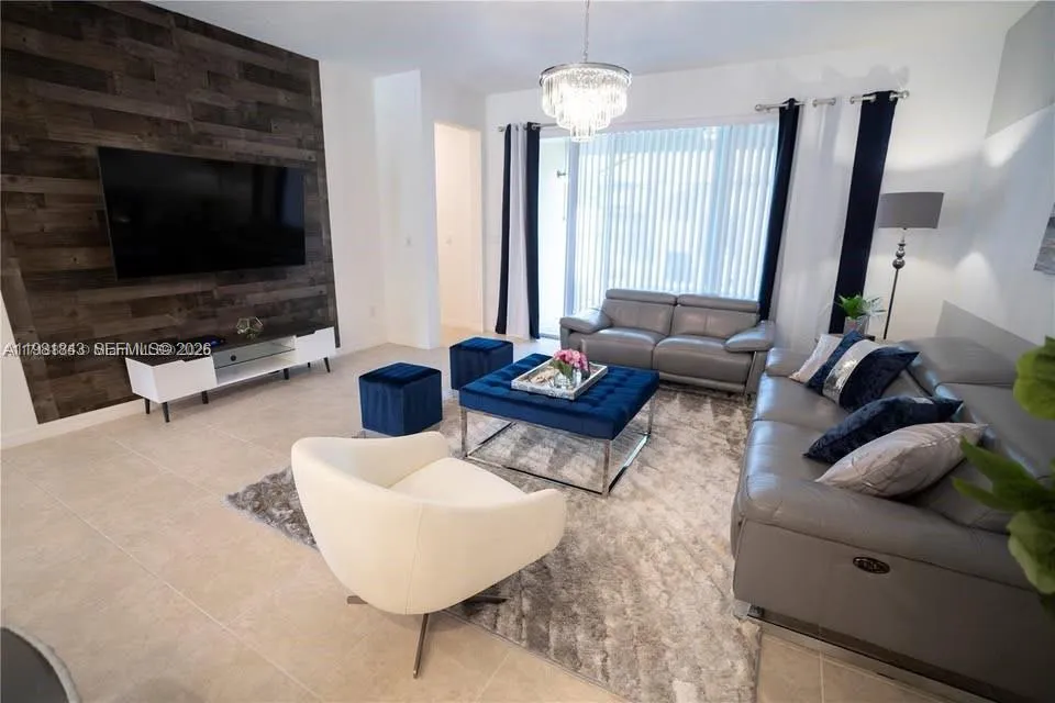 2183 Cooper Bell Pl, Kissimmee FL 34747