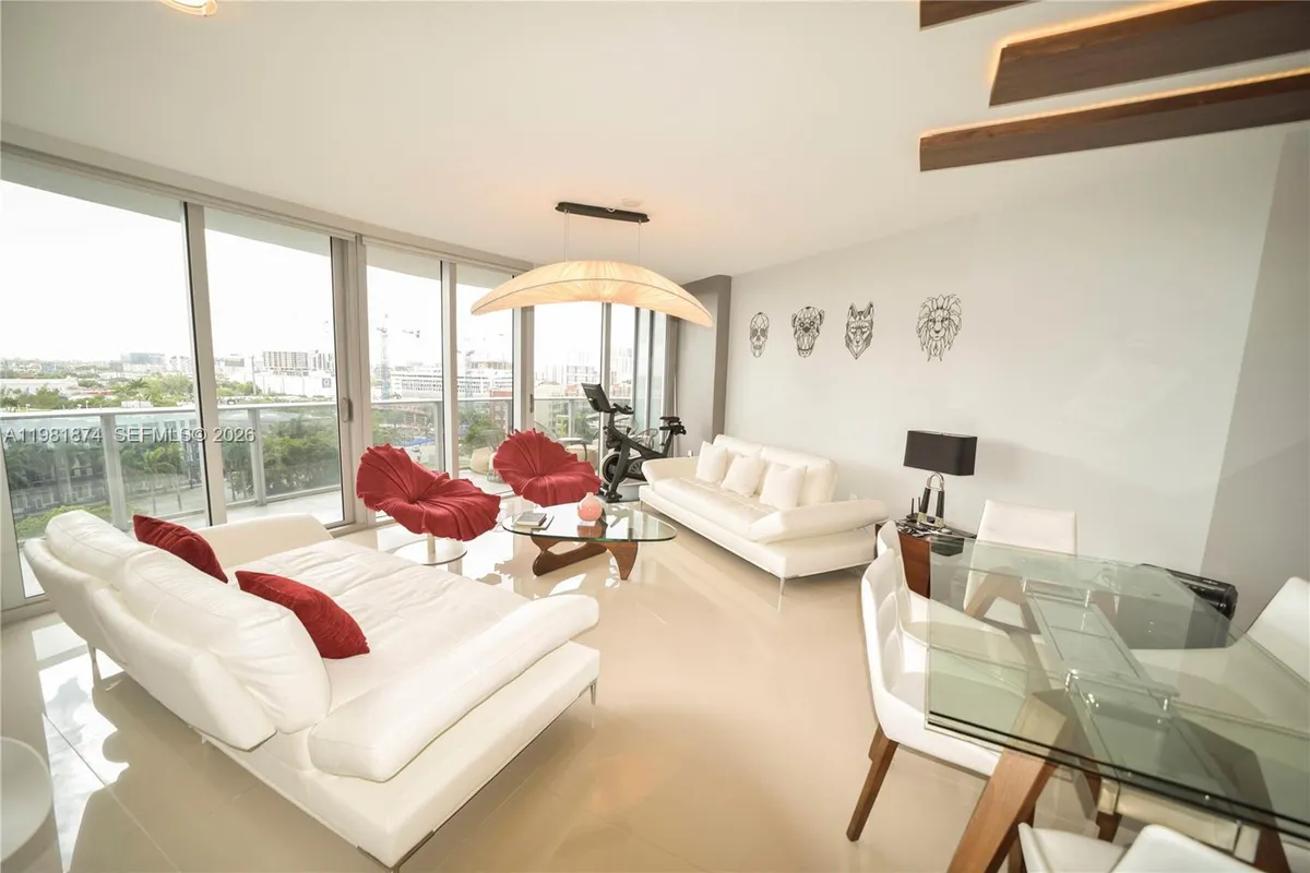 488 NE 18th St # 1000, Miami FL 33132