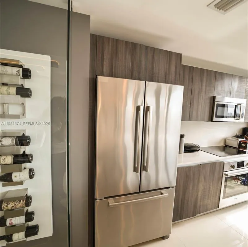 488 NE 18th St # 1000, Miami FL 33132