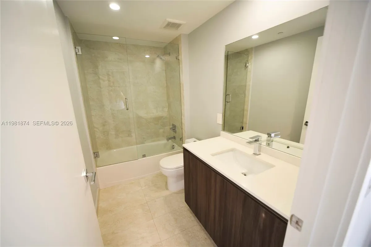 488 NE 18th St # 1000, Miami FL 33132