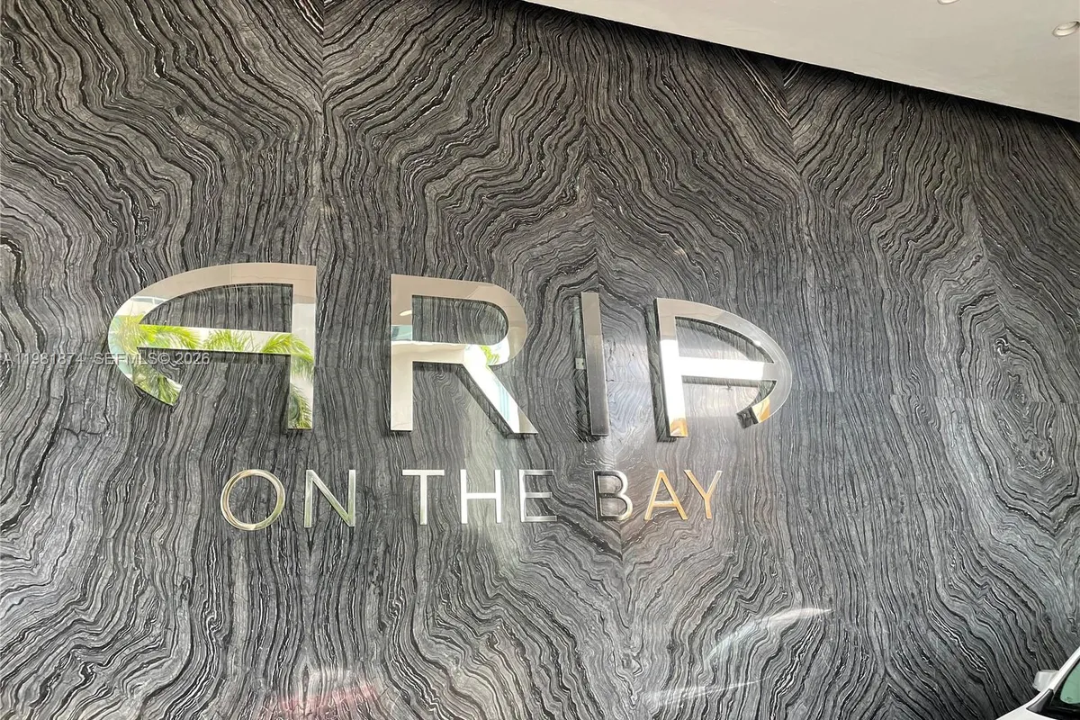 488 NE 18th St # 1000, Miami FL 33132