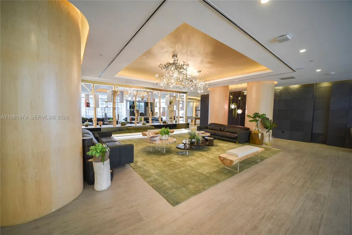 488 NE 18th St # 1000, Miami FL 33132