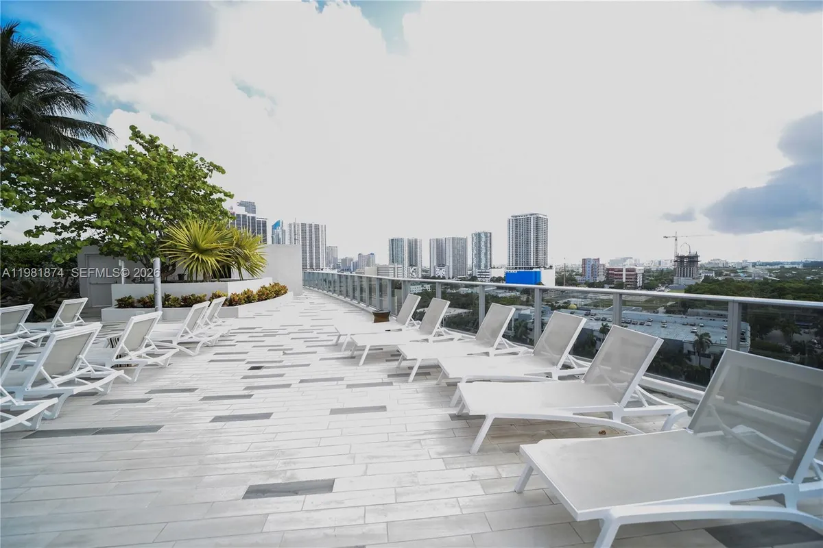 488 NE 18th St # 1000, Miami FL 33132