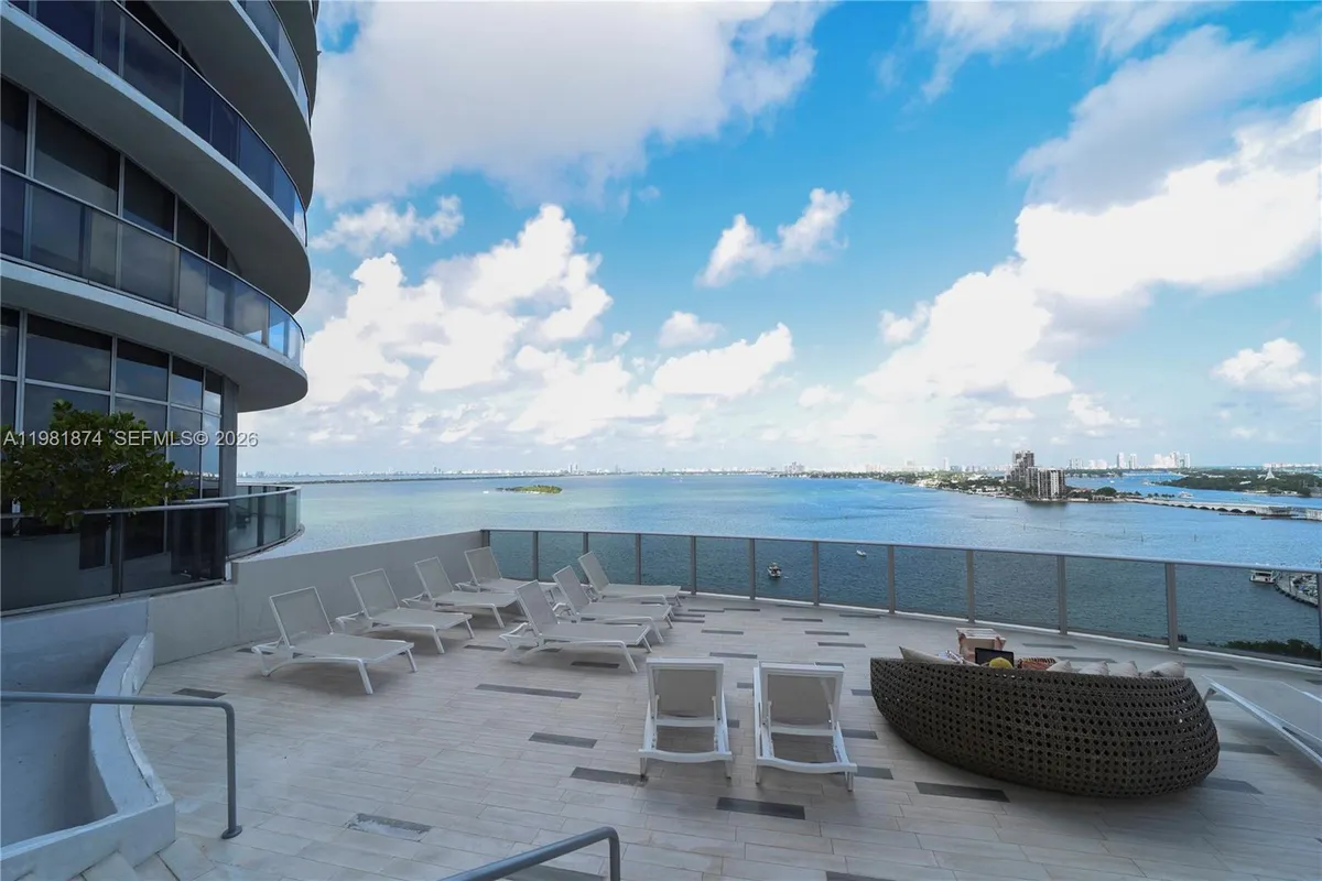 488 NE 18th St # 1000, Miami FL 33132