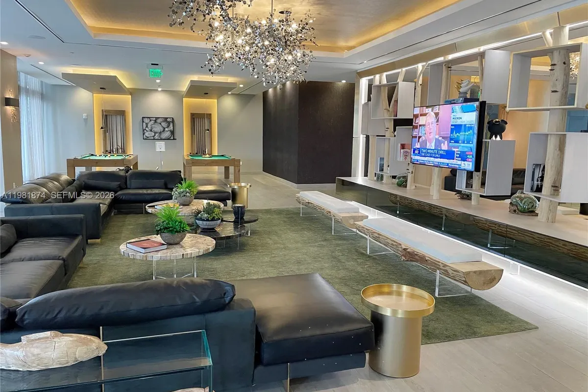 488 NE 18th St # 1000, Miami FL 33132