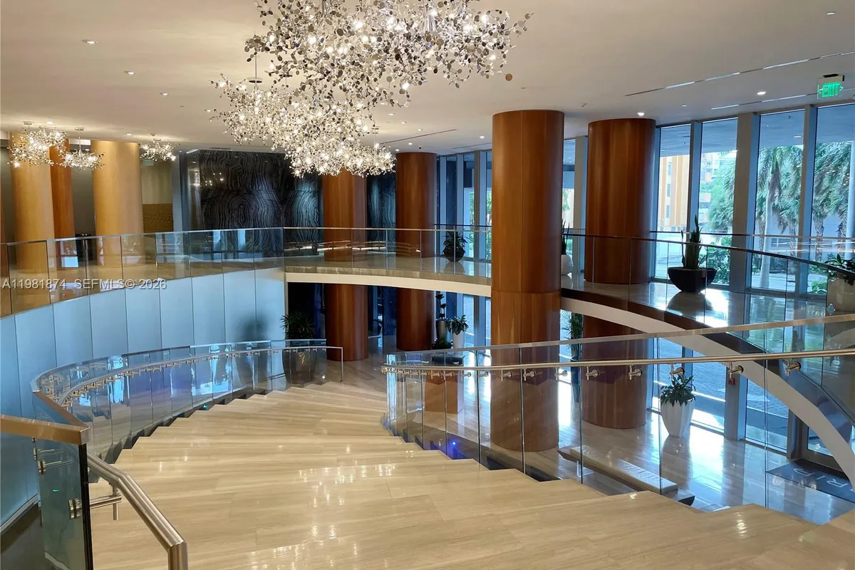 488 NE 18th St # 1000, Miami FL 33132