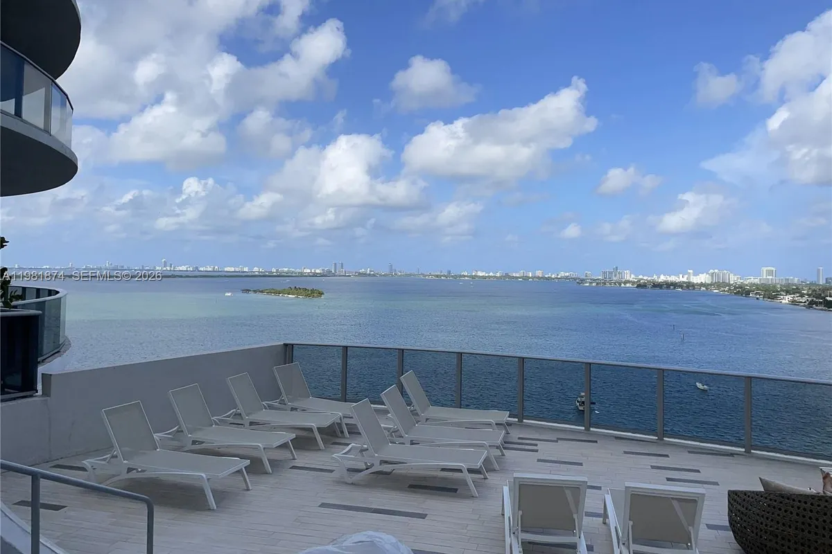 488 NE 18th St # 1000, Miami FL 33132