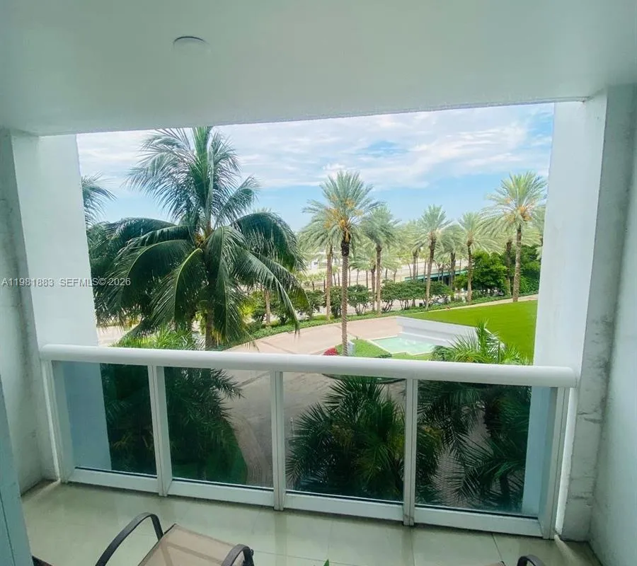 10275 E Collins Ave # 324, Bal Harbour FL 33154