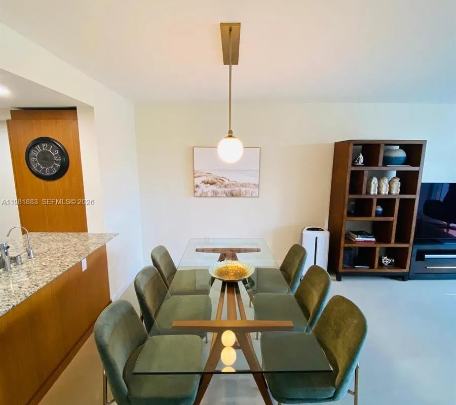 10275 E Collins Ave # 324, Bal Harbour FL 33154