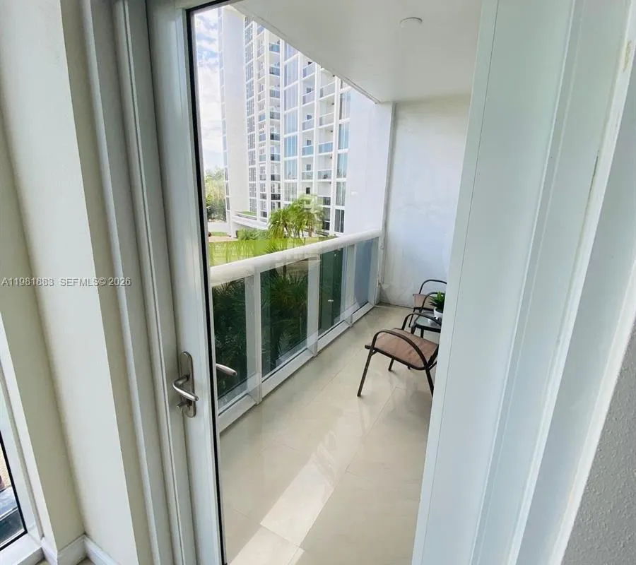 10275 E Collins Ave # 324, Bal Harbour FL 33154