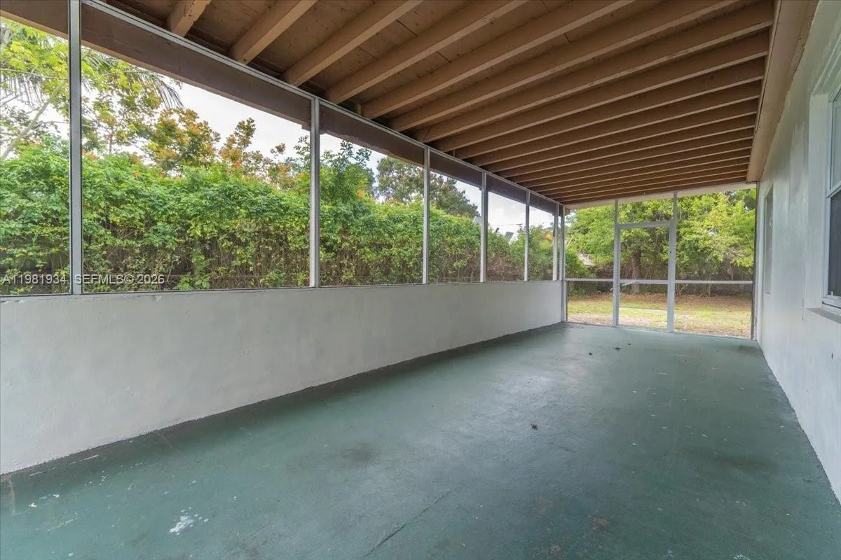 16240 NW 22nd Ave, Miami Gardens FL 33054