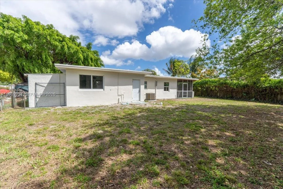 16240 NW 22nd Ave, Miami Gardens FL 33054