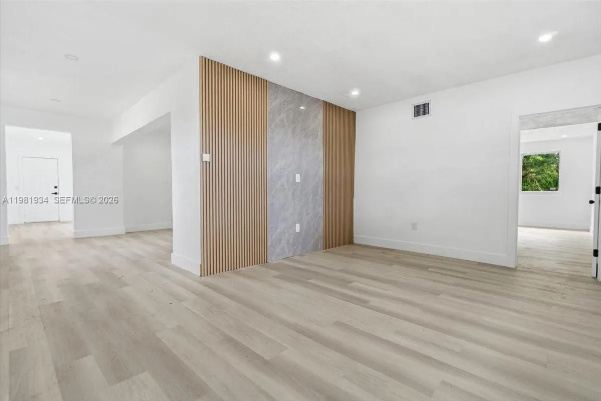 16240 NW 22nd Ave, Miami Gardens FL 33054