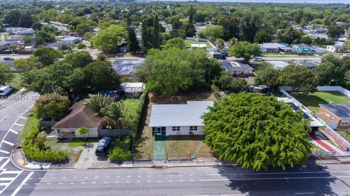 16240 NW 22nd Ave, Miami Gardens FL 33054