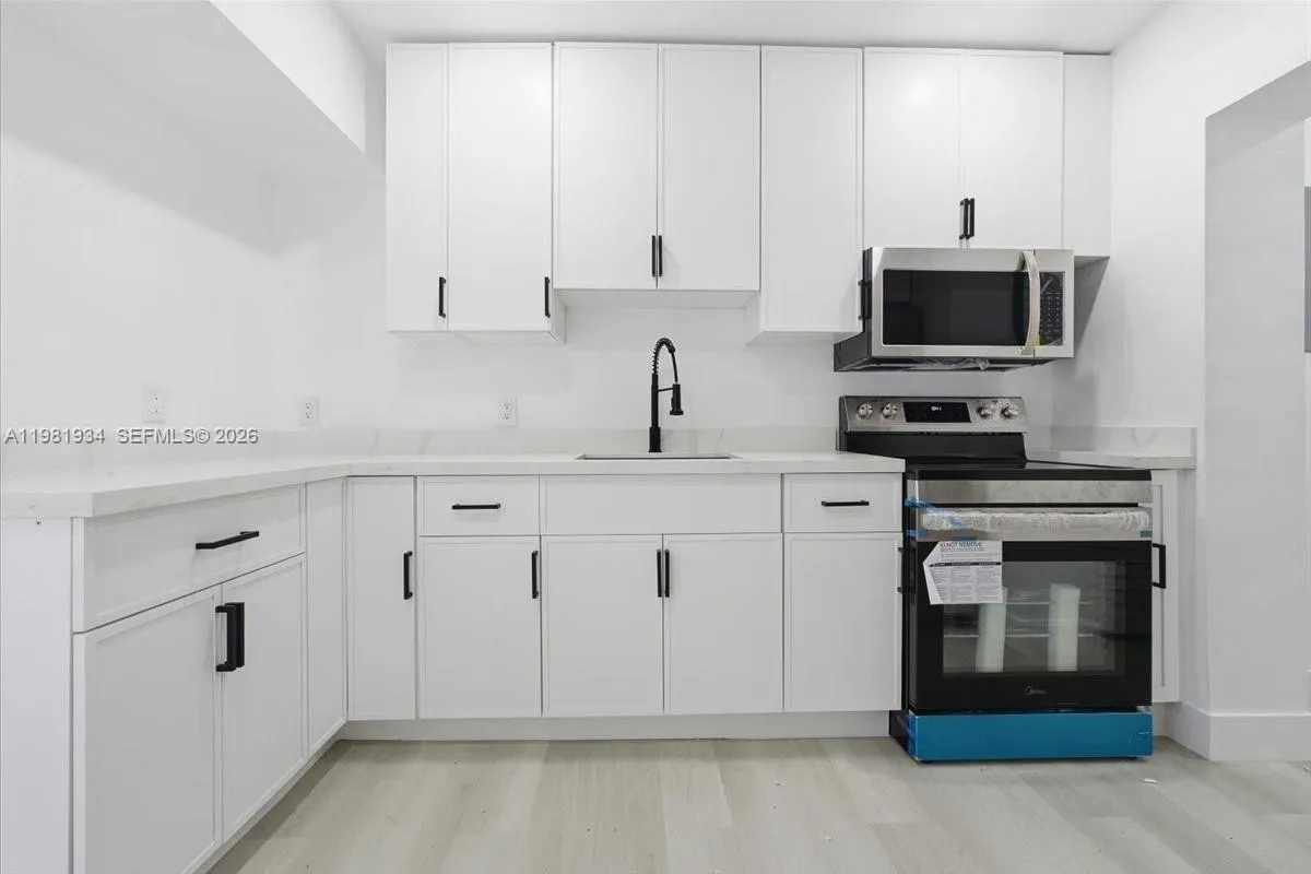 16240 NW 22nd Ave, Miami Gardens FL 33054