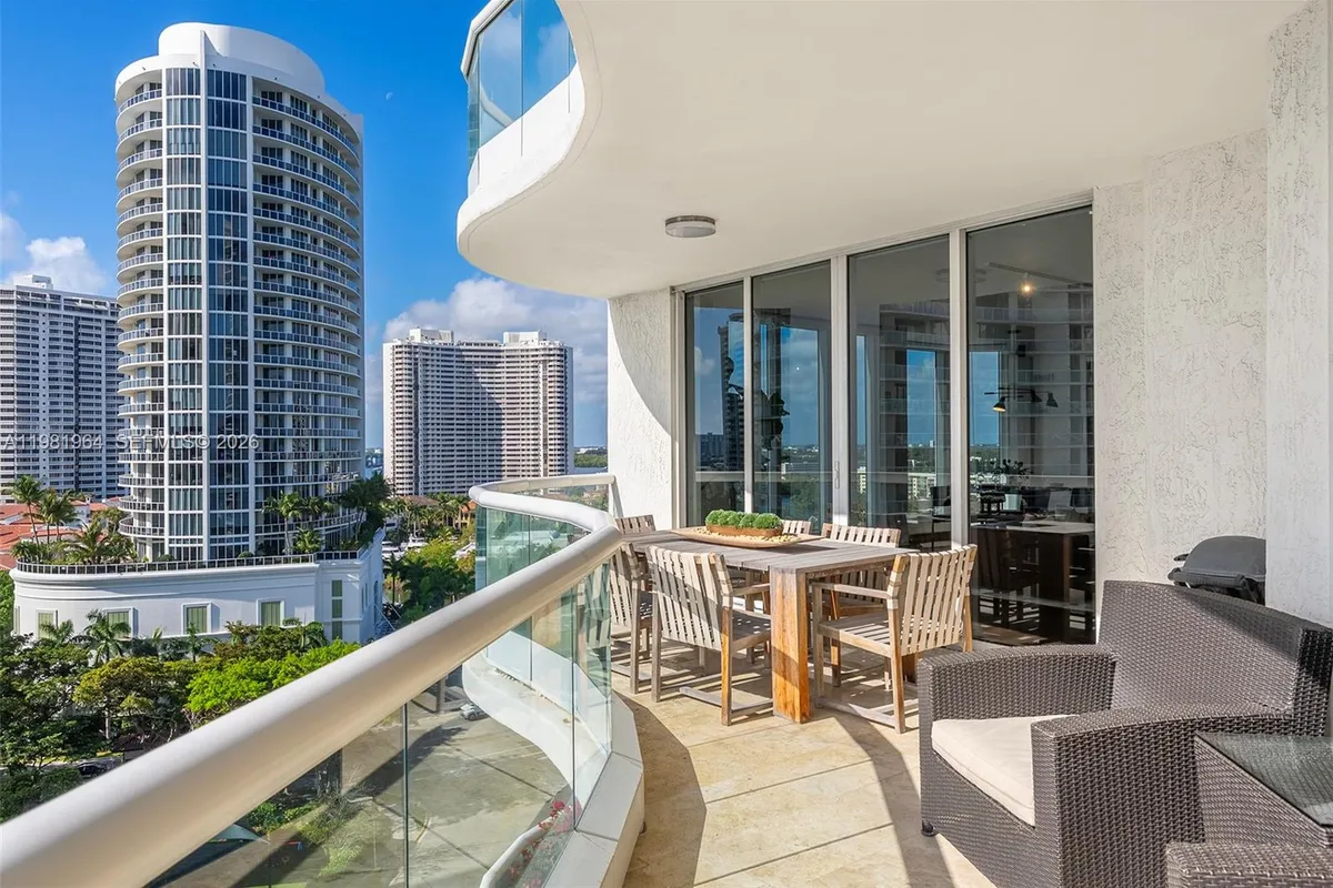 6000 Island Blvd # 1208, Aventura FL 33160