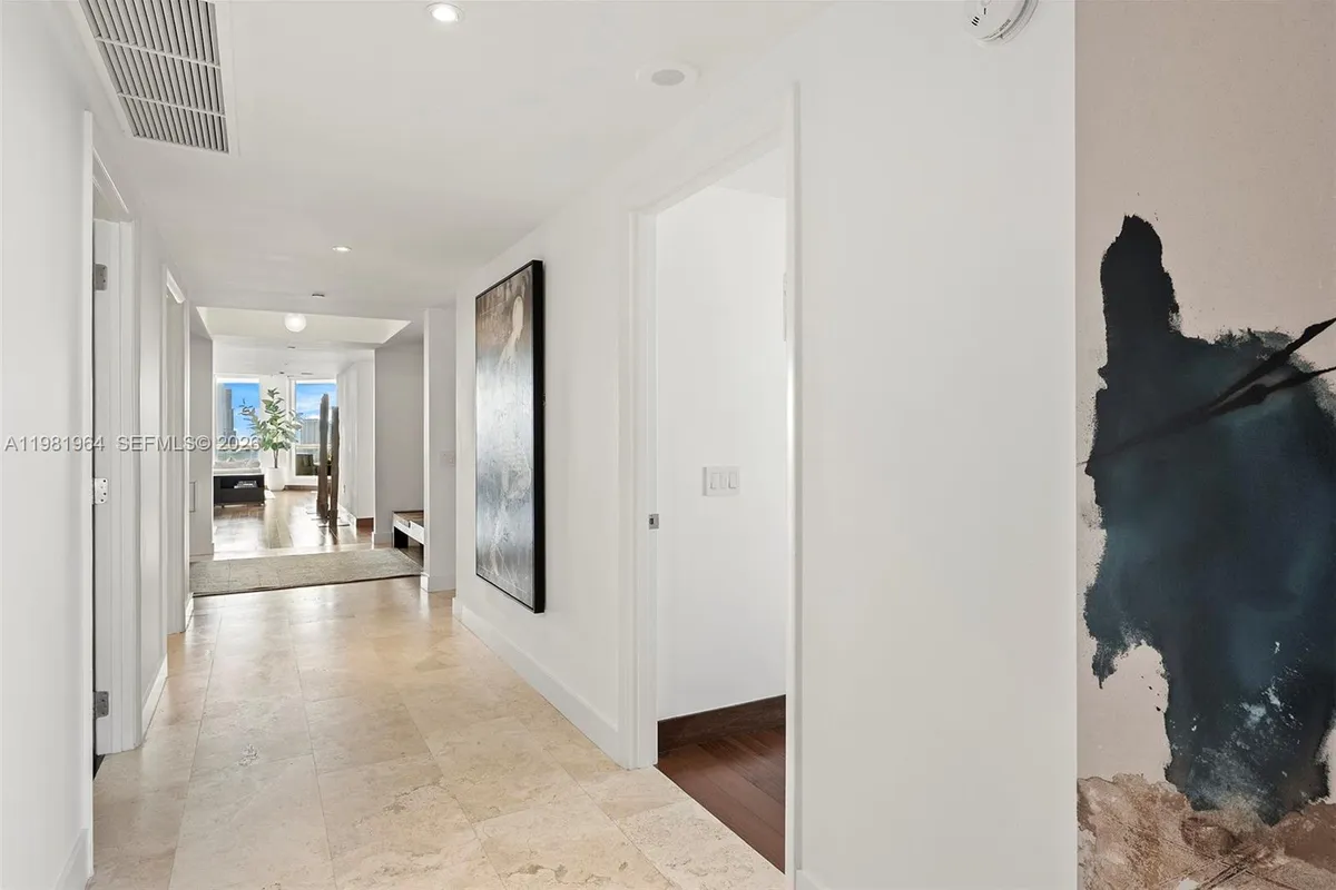 6000 Island Blvd # 1208, Aventura FL 33160