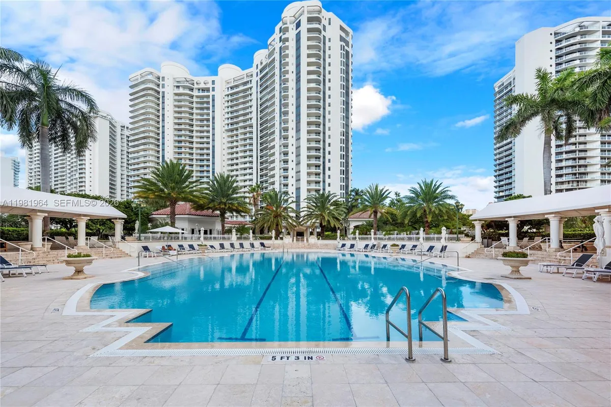 6000 Island Blvd # 1208, Aventura FL 33160
