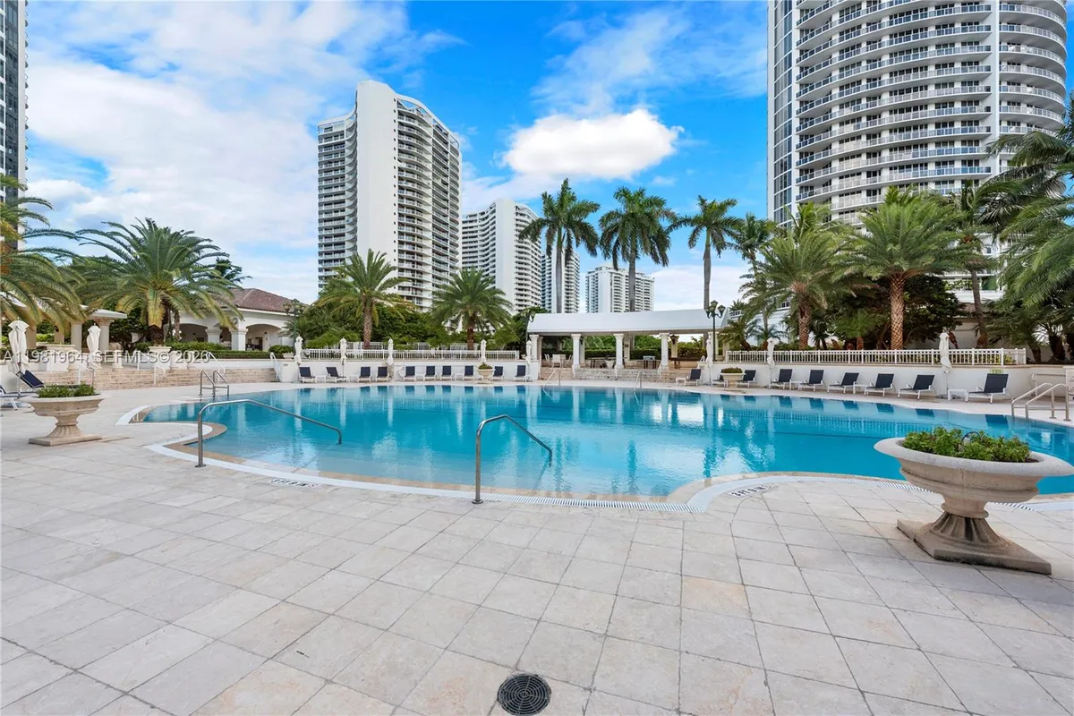 6000 Island Blvd # 1208, Aventura FL 33160