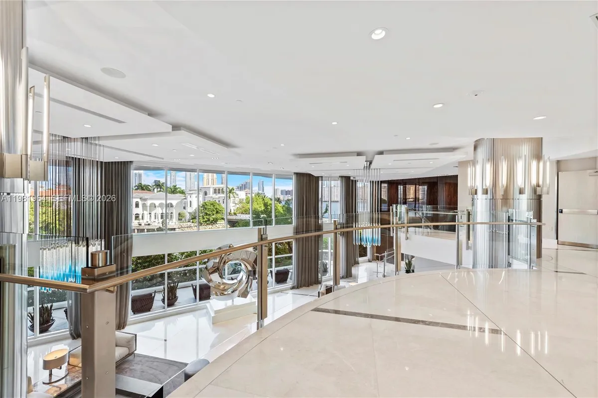 6000 Island Blvd # 1208, Aventura FL 33160