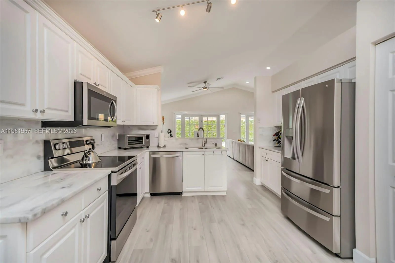 11030 Harbour Springs Cir # 11030, Boca Raton FL 33428