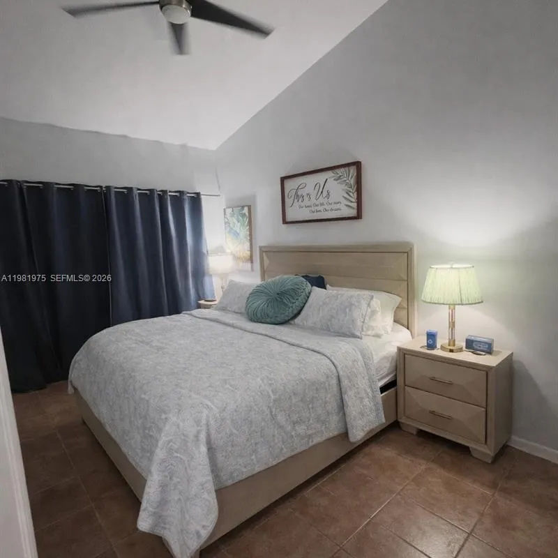 1021 NW 79th Ave, Plantation FL 33322