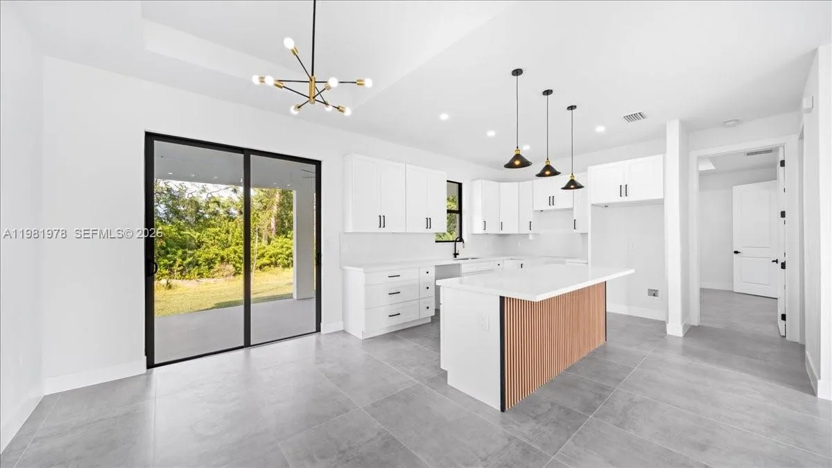 4127 NW 36th PL, Cape Coral FL 33993